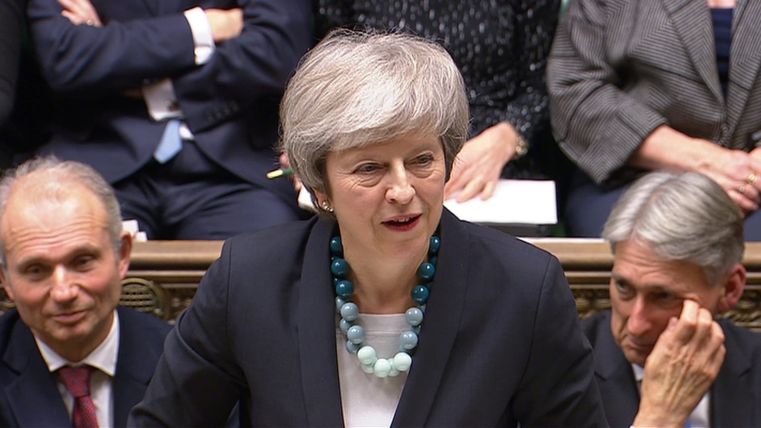 Brexit: May rinvia il voto in Parlamento 