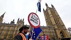 Brexit: Theresa May will offenbar erneut mit der EU verhandeln