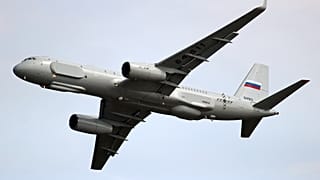 Продажи оружия и военной техники: Россия вышла на второе место