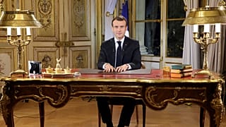 Sarı Yelekliler eylemi: Macron'dan geri adım
