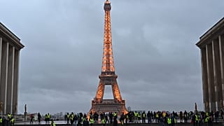 Macron'un 'Sarı Yelekliler' kararlarının faturası belli oldu: 8 ila 10 milyar euro