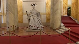 Justitiát kézen foghatja a Fidesz – erről szavaz a parlament