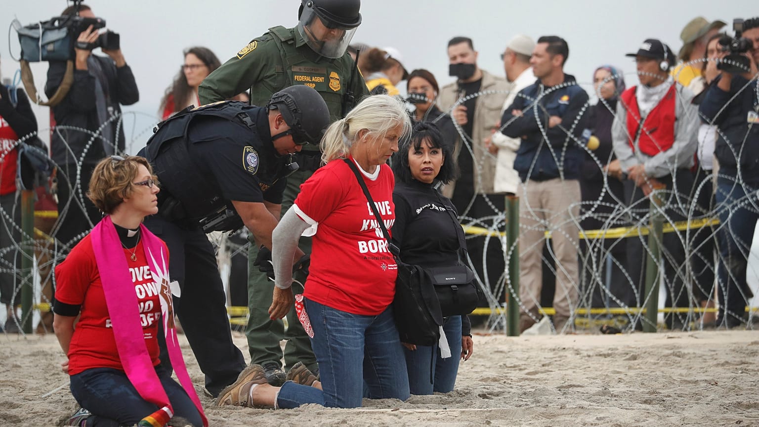 Grenze zu Mexiko: US-Behörden nehmen 30 Demonstranten fest
