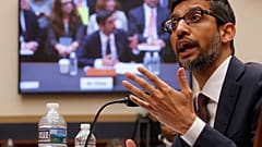 Google niega culpa en que al buscar "idiota" aparezca Trump