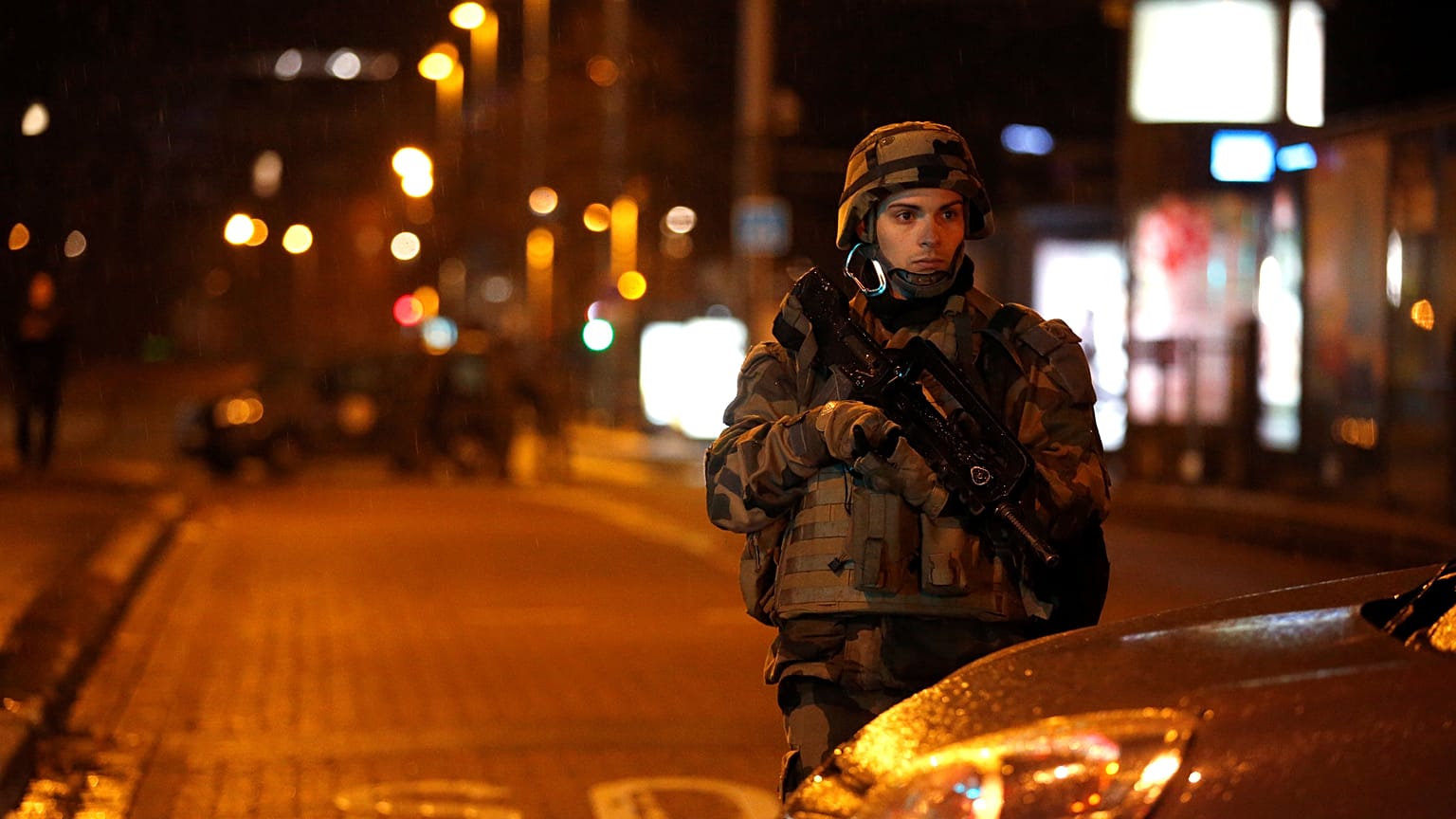 "Vi disparos cayendo 10 metros delante de mí": Testigos de Estrasburgo hablan con Euronews