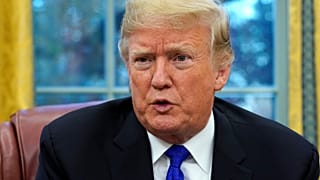 Trump'tan FED'e faiz uyarısı: Yükseltilmesi aptalca olur