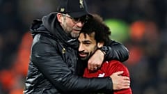 شاهد: هدف خرافي لمحمد صلاح وكلوب ينهال عليه بالثناء