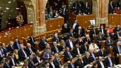 Átment a Parlamenten a közigazgatási bíróságokról szóló törvény