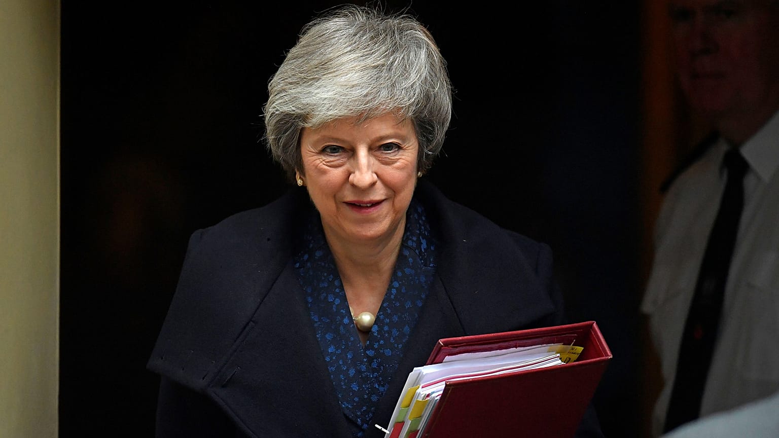 Theresa May saliendo de Downing Street esta mañana