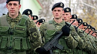 Kosova Meclisi düzenli orduya geçişi oylayacak