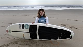 Le rêve d'or d'une surfeuse aveugle