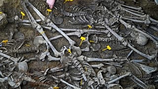 Suriye: IŞİD'in eski kalesi Ebu Kemal kasabasında 7 toplu mezar bulundu