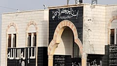 تعرف على العالم العراقي الذي ساعد  تنظيم داعش في تصنيع الأسلحة الكيميائية