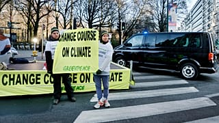 Protesters block politicians at COP24 climate conference in Poland