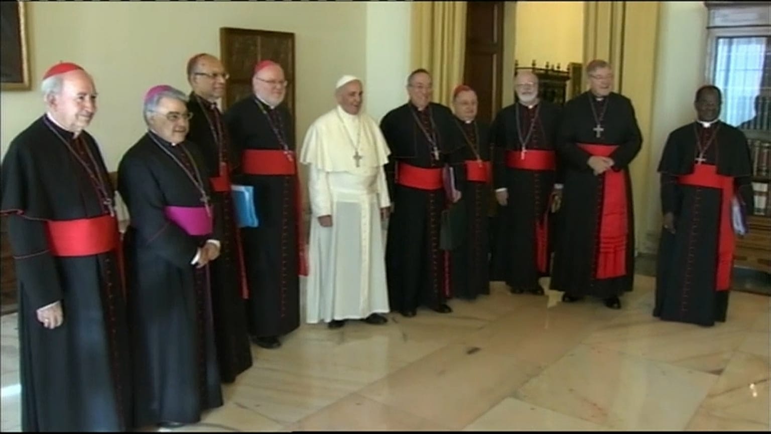 El papa prescinde de Pell y Errázuriz por los escándalos de pederastia