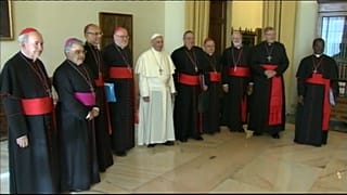 El papa prescinde de Pell y Errázuriz por los escándalos de pederastia