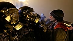Macaristan'da halk 'köle yasası'nı protesto etmeye devam ediyor