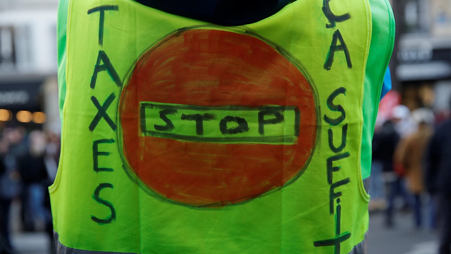 Gilet Gialli: altro sabato di passione per Parigi e Macron