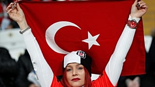 Türkiye Şampiyonlar Ligi için kritik eşik olan 10. sıradaki yerini korudu