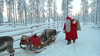 Санта-Клаус завершает подготовку к Рождеству 