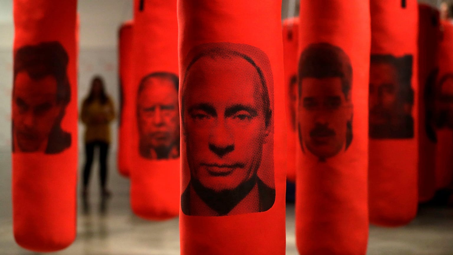 Putin'den rap müziğe destek: Engellemek imkansızsa sorumluluk alın