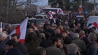 احتجاجات في جورجيا ضد تنصيب رئيسة البلاد المنتخبة