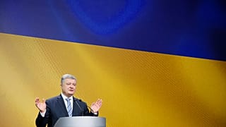 Putin is avoiding negotiations, but martial law will not be extended, says Poroshenko