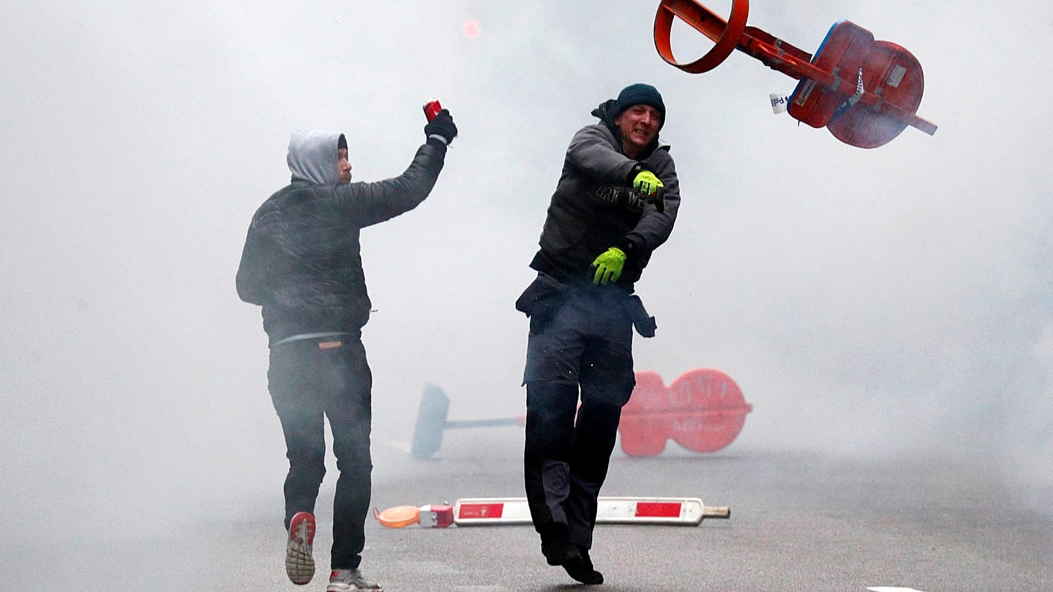 Gewaltausbrüche nach Demo gegen Migrationspakt