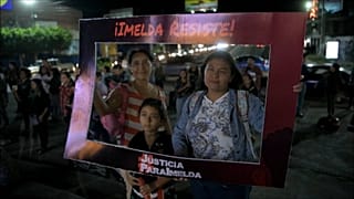 Comparece ante el juez la joven salvadoreña acusada de intento de homicidio tras parir en un retrete