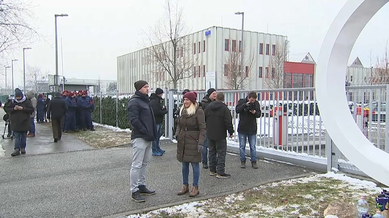 Оппозиционеров не пустили на телевидение