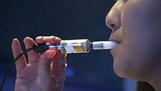 USA: liceali dipendenti dalle sigarette elettroniche