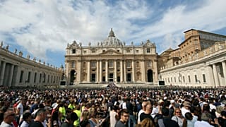 اعتقال صومالي في إيطاليا بعد تعليقات عن شن هجوم على الفاتيكان