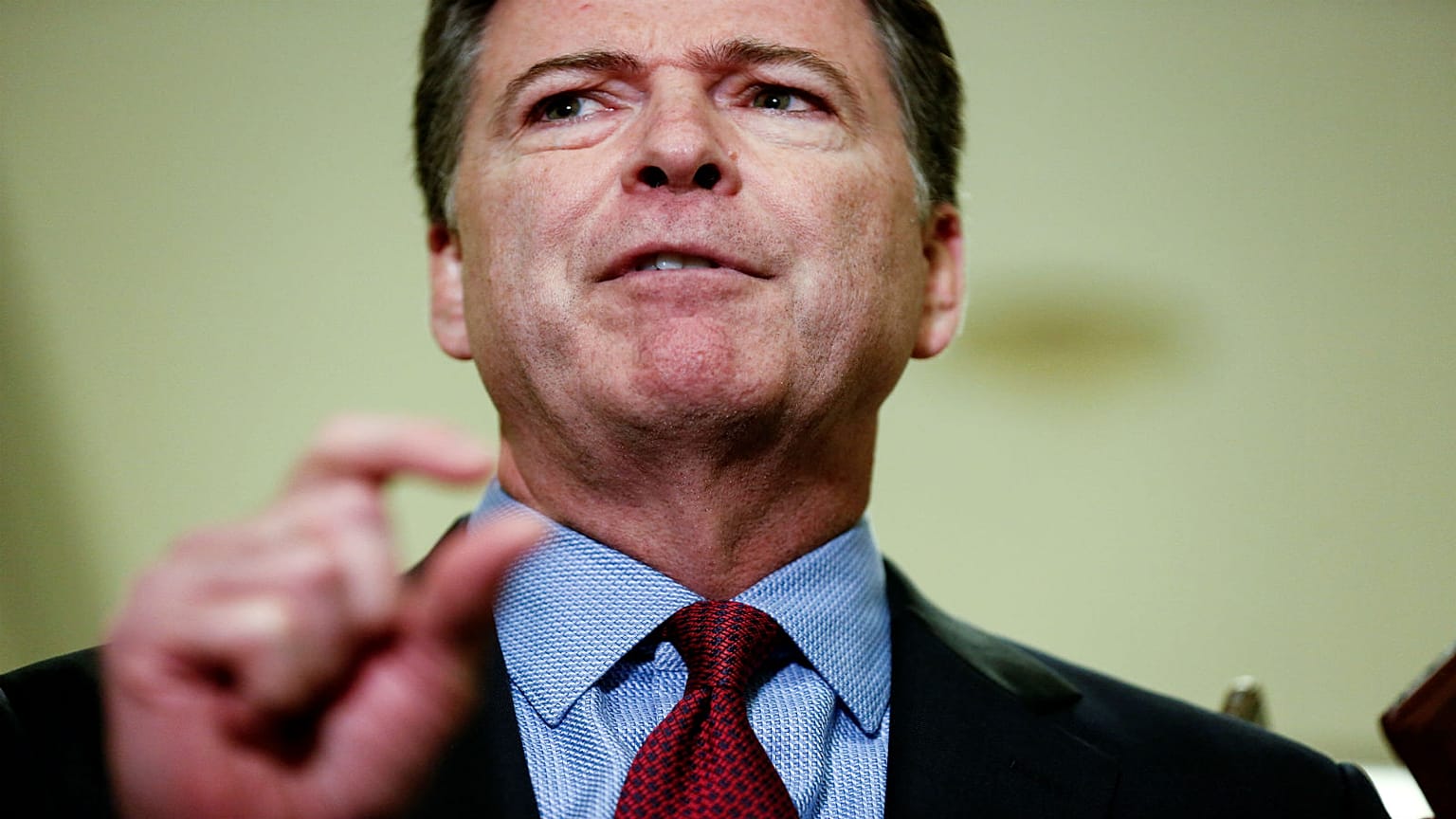 مدير FBI السابق يتهم ترامب بتقويض حكم القانون "بالأكاذيب"