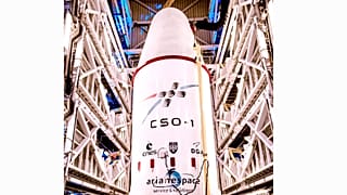 Francia lanza en órbita el satélite espía más sofisticado de Europa