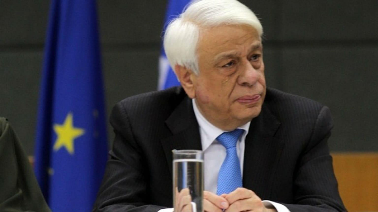 Αυστηρό μήνυμα Παυλόπουλου προς τα Σκόπια