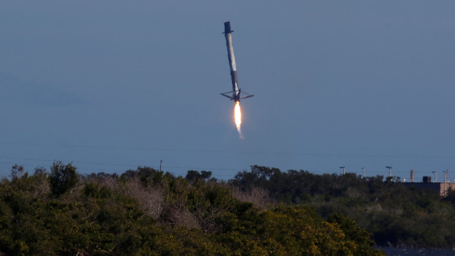 Spacecom, la future Force spatiale américaine, nouveau jouet de Trump