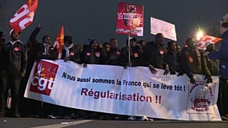 "Les sans-papiers sont là pour travailler"