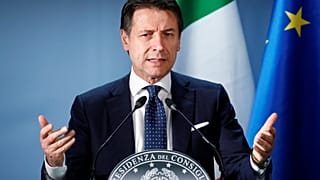 Conte: "Deficit al 2,04% senza toccare pensioni-reddito cittadinanza"