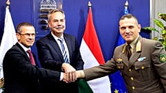 Harckocsikat és önjáró tüzérségi lövegeket vesz a Magyar Honvédség