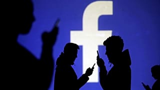 Facebook tries to explain why companies could erase your messages