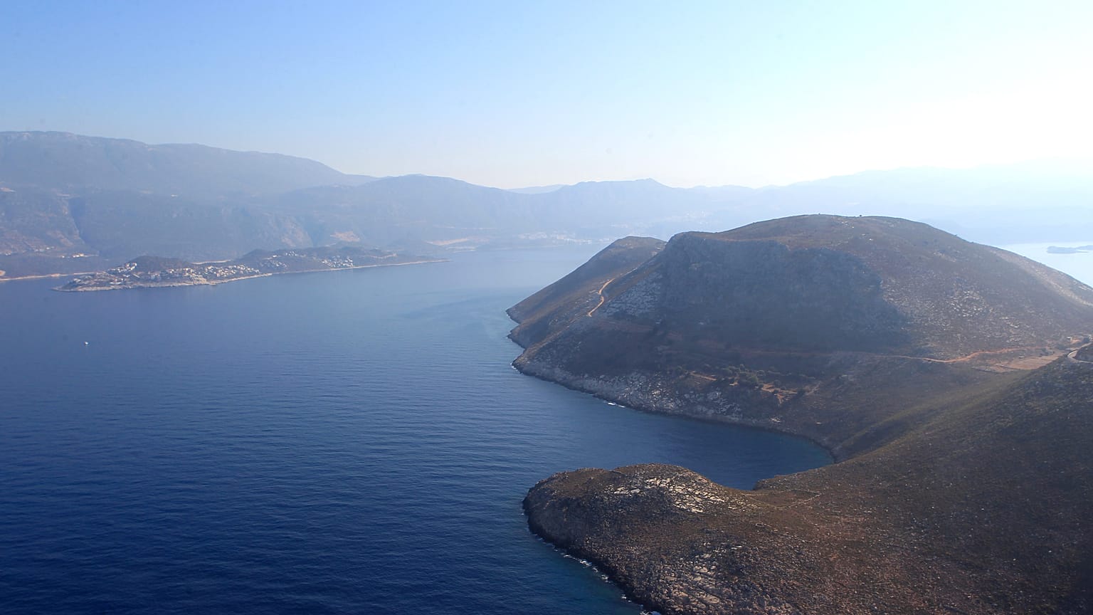 Αποψη  του Καστελόριζου και των Τούρκικων παραλίων