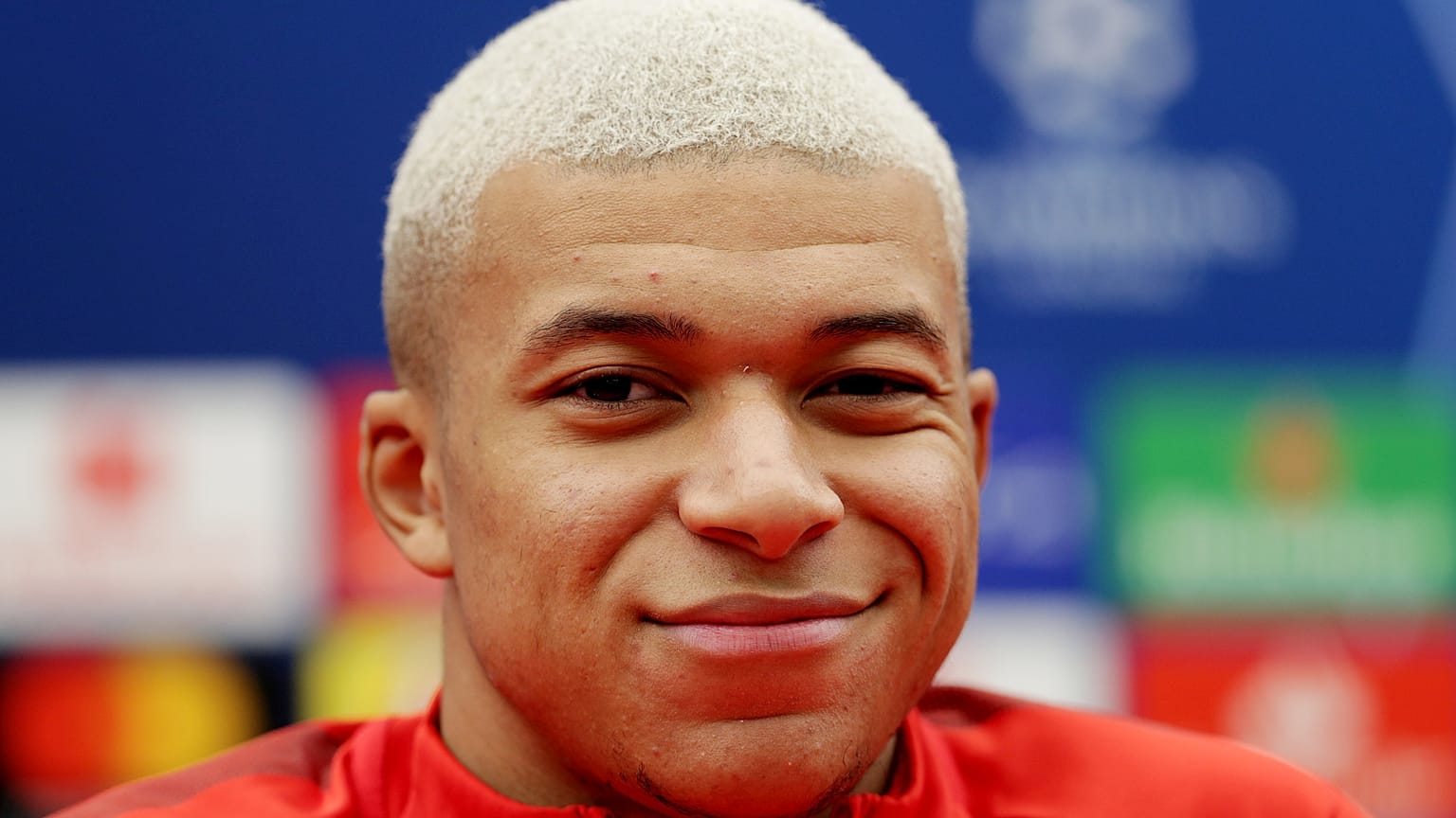 Déjà au sommet, Kylian Mbappé fête ses 20 ans