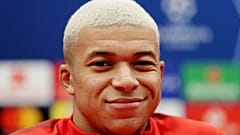 Déjà au sommet, Kylian Mbappé fête ses 20 ans