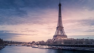 NGOS sue French government over "insufficient" climate change action