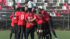 Refugiados defrontam antigos compeões da Europa