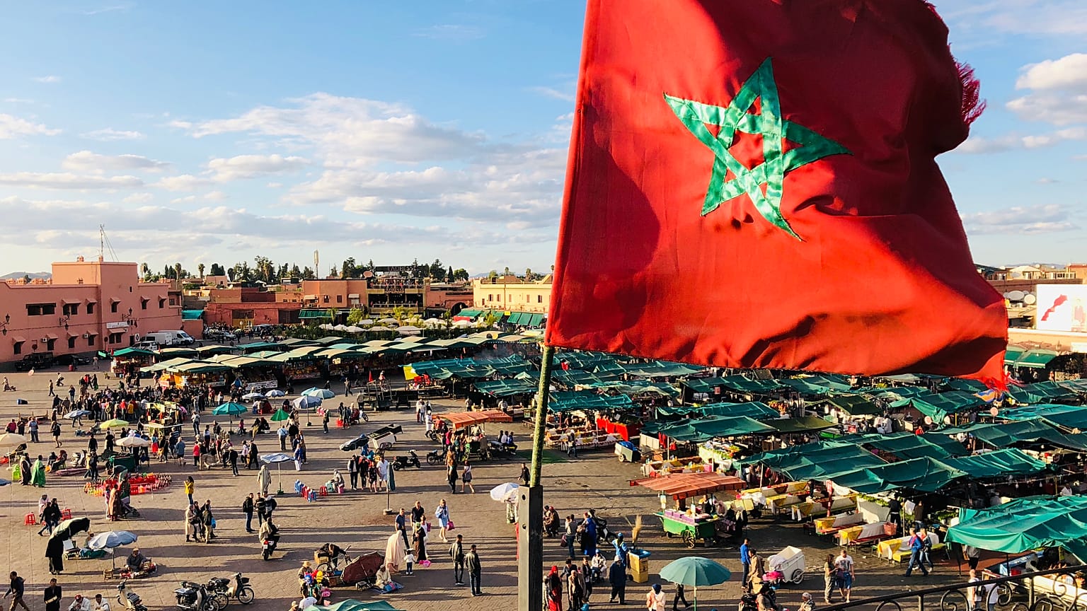 Fas'ın Marakeş kentinde Jemaa El-Fna Meydanı  Foto: Bahtiyar Küçük