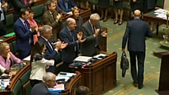 Der belgische König hat den Rücktritt des Ministerpräsidenten angenommen