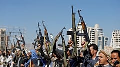 وصول رئيس بعثة الأمم المتحدة لمراقبة وقف إطلاق النار في الحديدة إلى اليمن