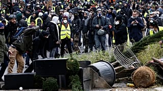 Sarı Yelekliler protesto