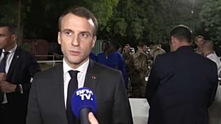 Ancora violenze a Parigi e in provincia ma la protesta gialla cala